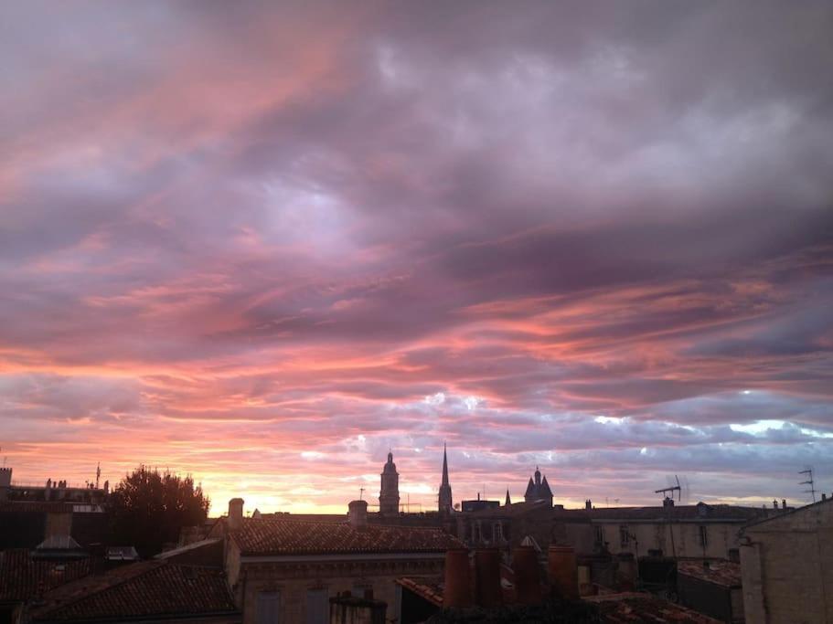 Lumineux Appartement Sous Les Toits A Pey Berland Bordeaux Dış mekan fotoğraf